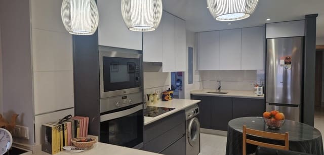 3 bedroom Apartment for sale in Playa del Cura, Torrevieja with pool - € 335,000 (Ref: 9343477)