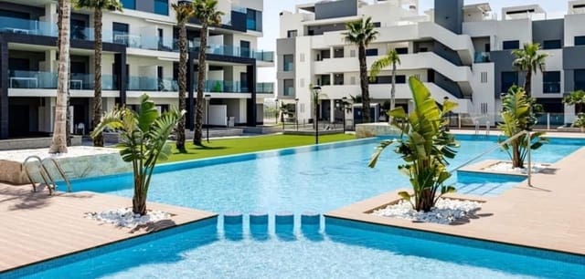 2 chambre Appartement à vendre à El Raso, Guardamar del Segura avec piscine - 289 000 € (Ref: 9345556)