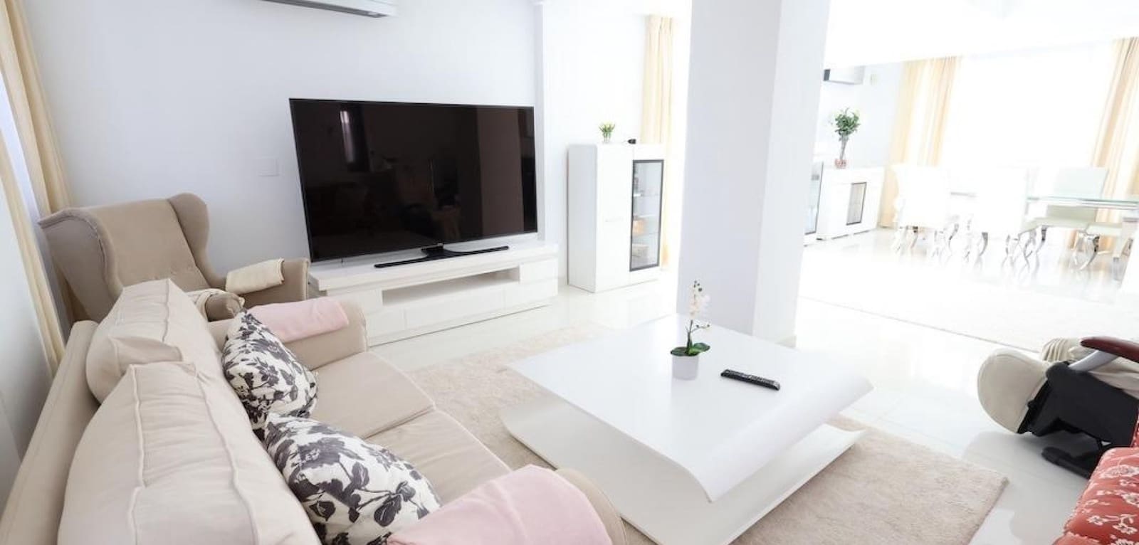 4 slaapkamer Villa te koop in Cabo Roig met zwembad - € 1.190.000 (Ref: 9345558)