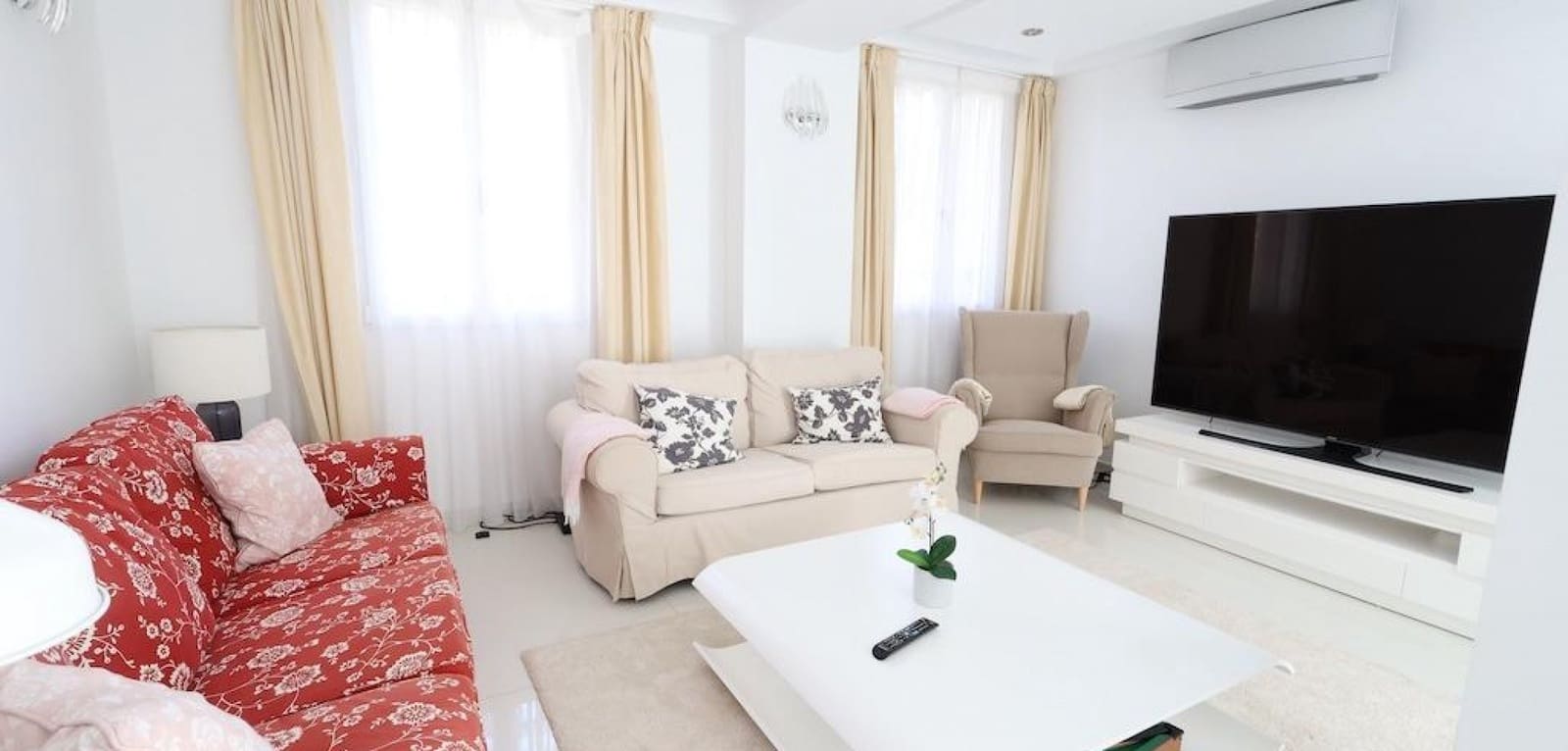 4 slaapkamer Villa te koop in Cabo Roig met zwembad - € 1.190.000 (Ref: 9345558)