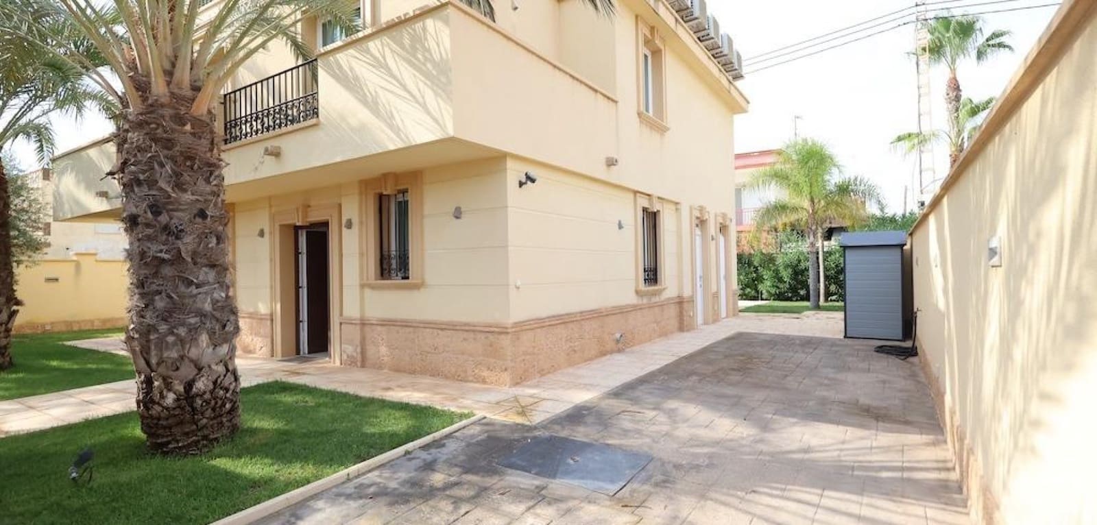 4 slaapkamer Villa te koop in Cabo Roig met zwembad - € 1.190.000 (Ref: 9345558)