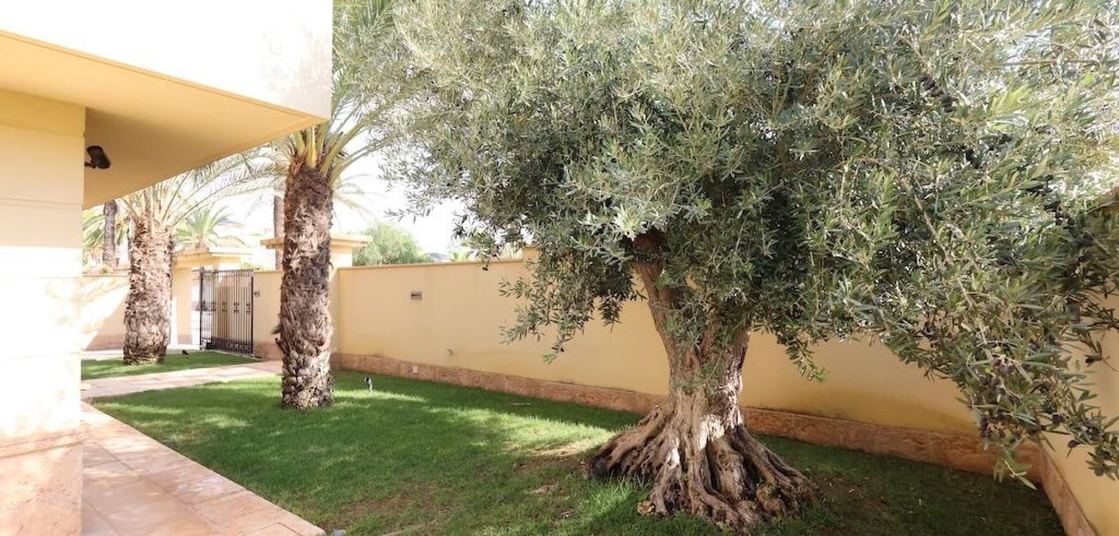 4 slaapkamer Villa te koop in Cabo Roig met zwembad - € 1.190.000 (Ref: 9345558)