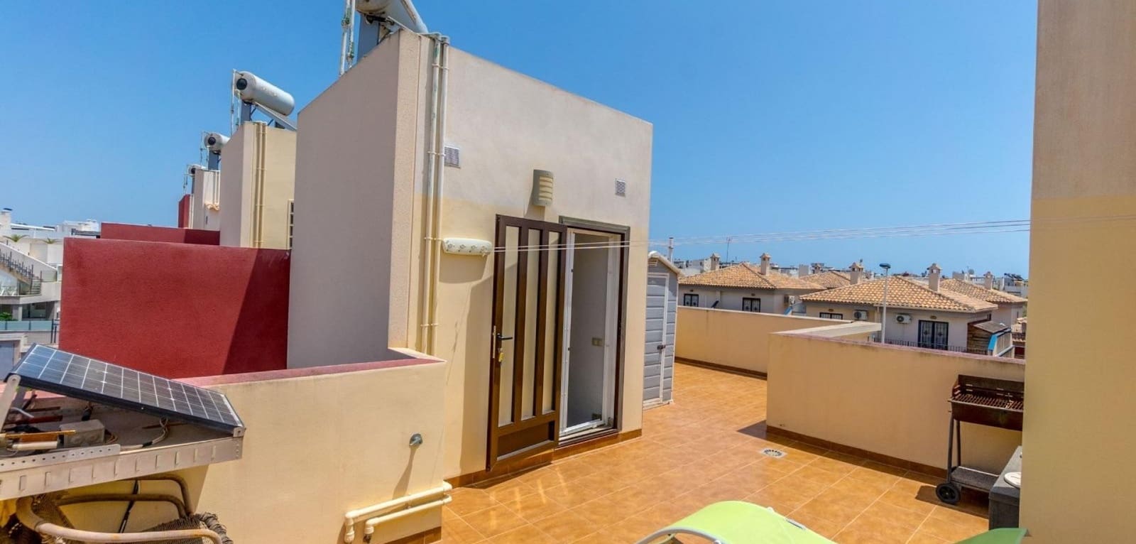 3 soverom Hus til salgs i Torrevieja med svømmebasseng - € 319 900 (Ref: 9353969)