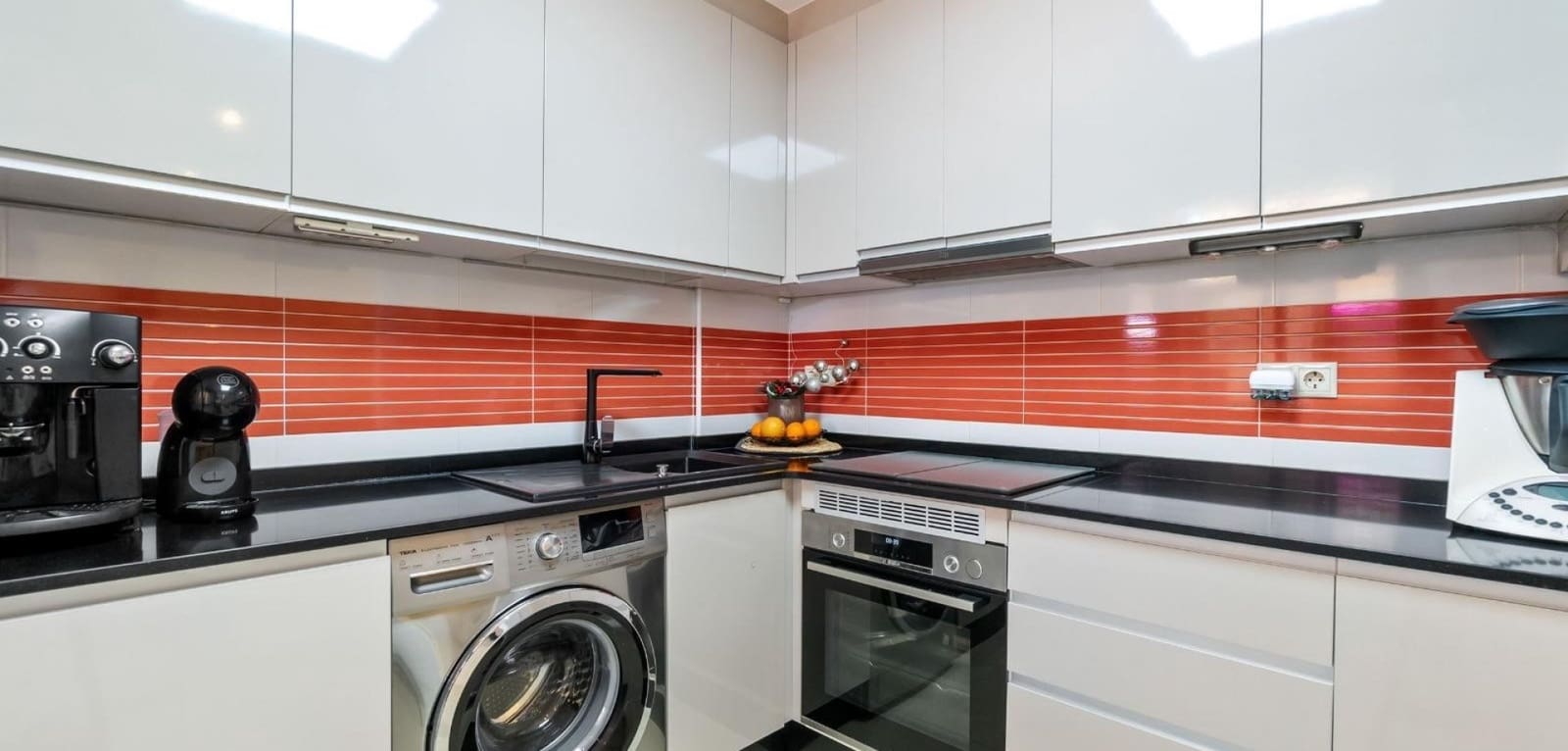 3 soverom Hus til salgs i Torrevieja med svømmebasseng - € 319 900 (Ref: 9353969)