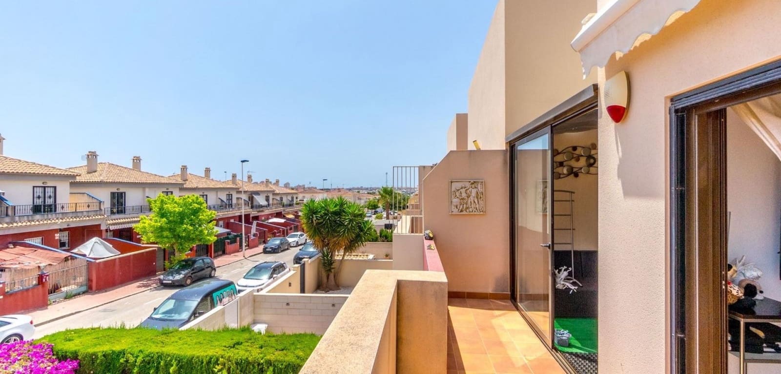 3 soverom Hus til salgs i Torrevieja med svømmebasseng - € 319 900 (Ref: 9353969)