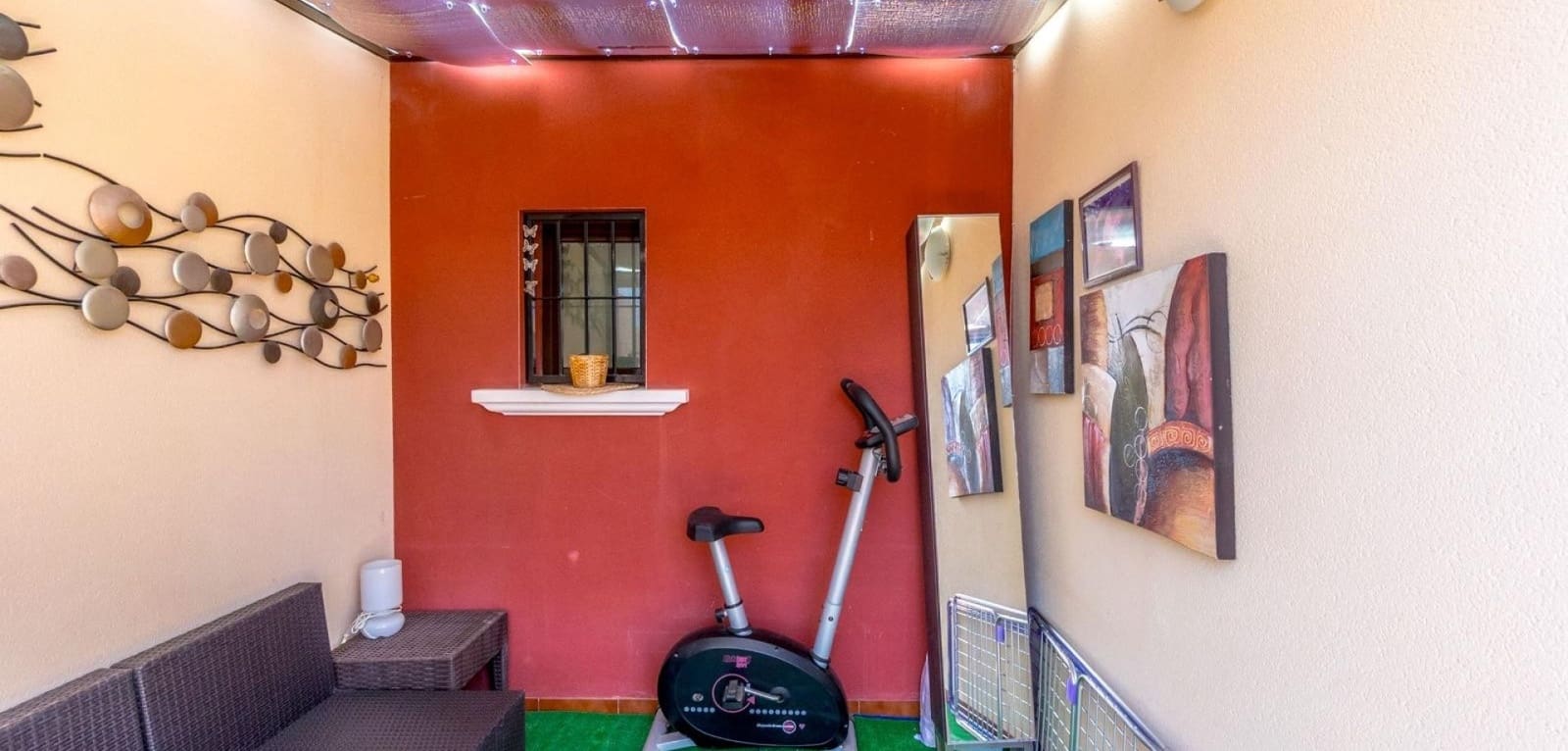 3 soverom Hus til salgs i Torrevieja med svømmebasseng - € 319 900 (Ref: 9353969)