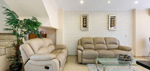 3 slaapkamer Huis te koop in Parque Acuático - Sector 25, Torrevieja met zwembad - € 319.900 (Ref: 9353969)