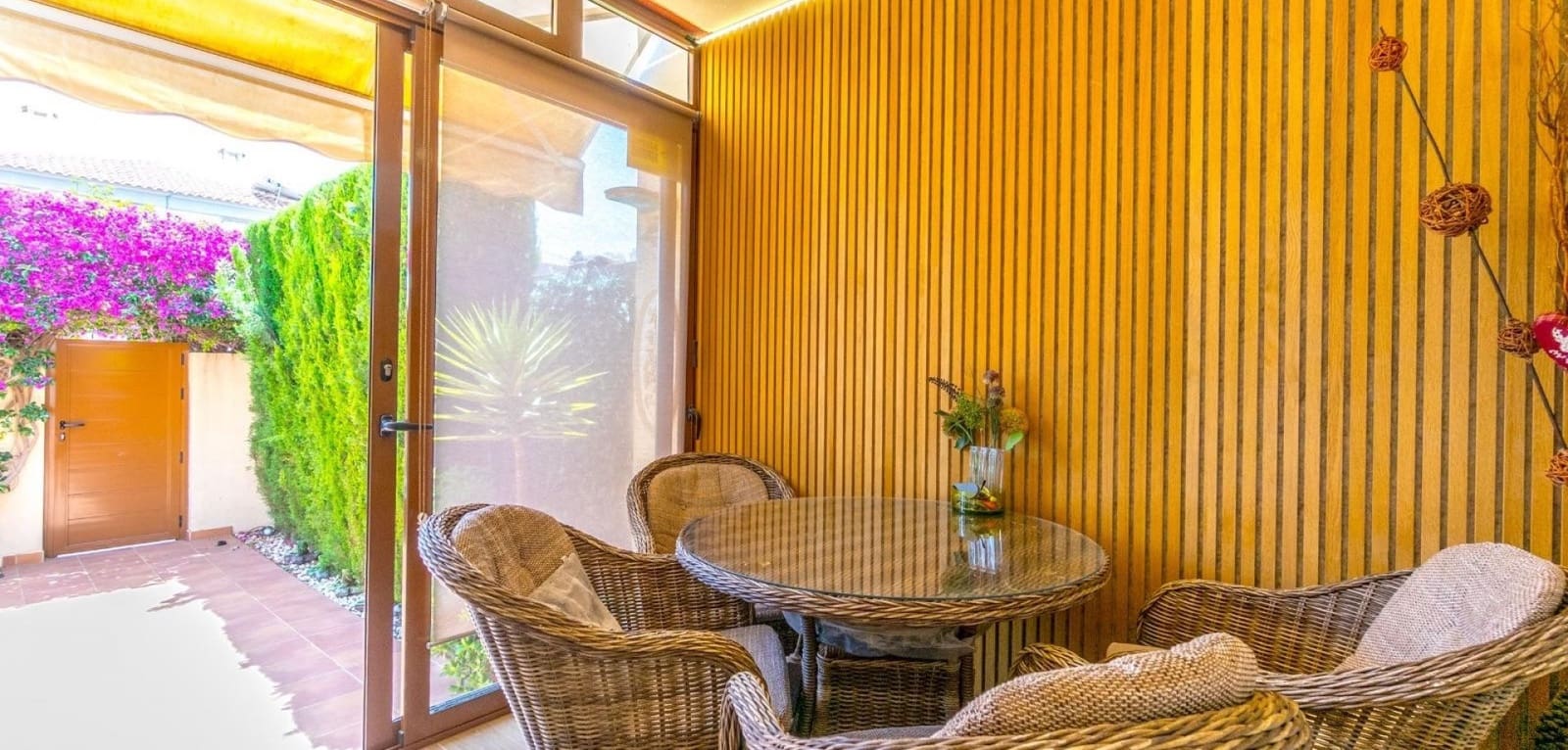 3 soverom Hus til salgs i Torrevieja med svømmebasseng - € 319 900 (Ref: 9353969)