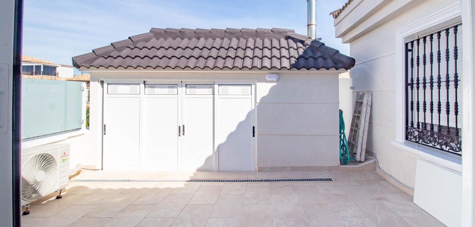 4 soveværelse Byhus til salg i La Zenia med swimmingpool - € 360.000 (Ref: 9356535)