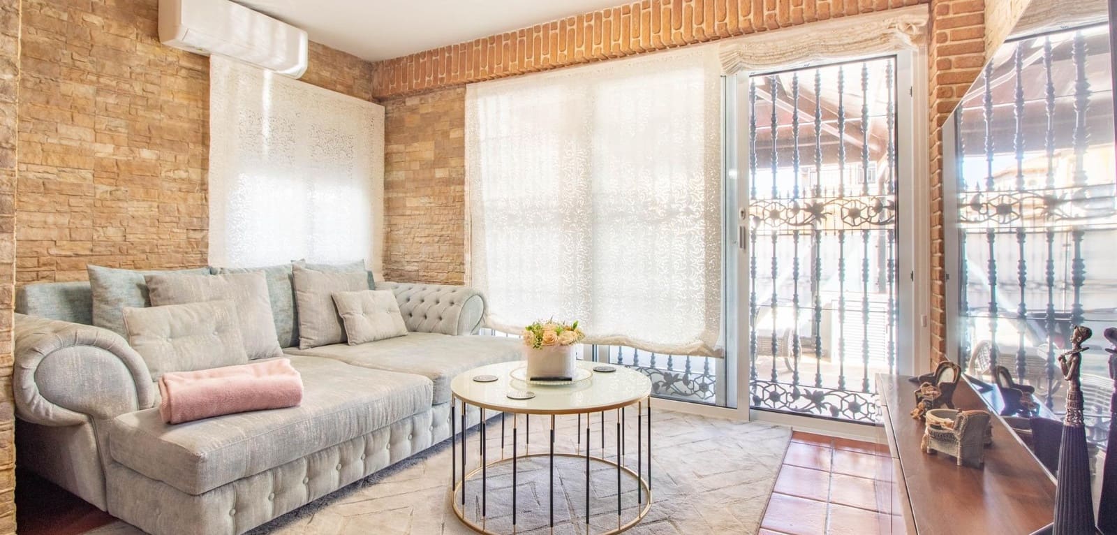 4 soveværelse Byhus til salg i La Zenia med swimmingpool - € 360.000 (Ref: 9356535)