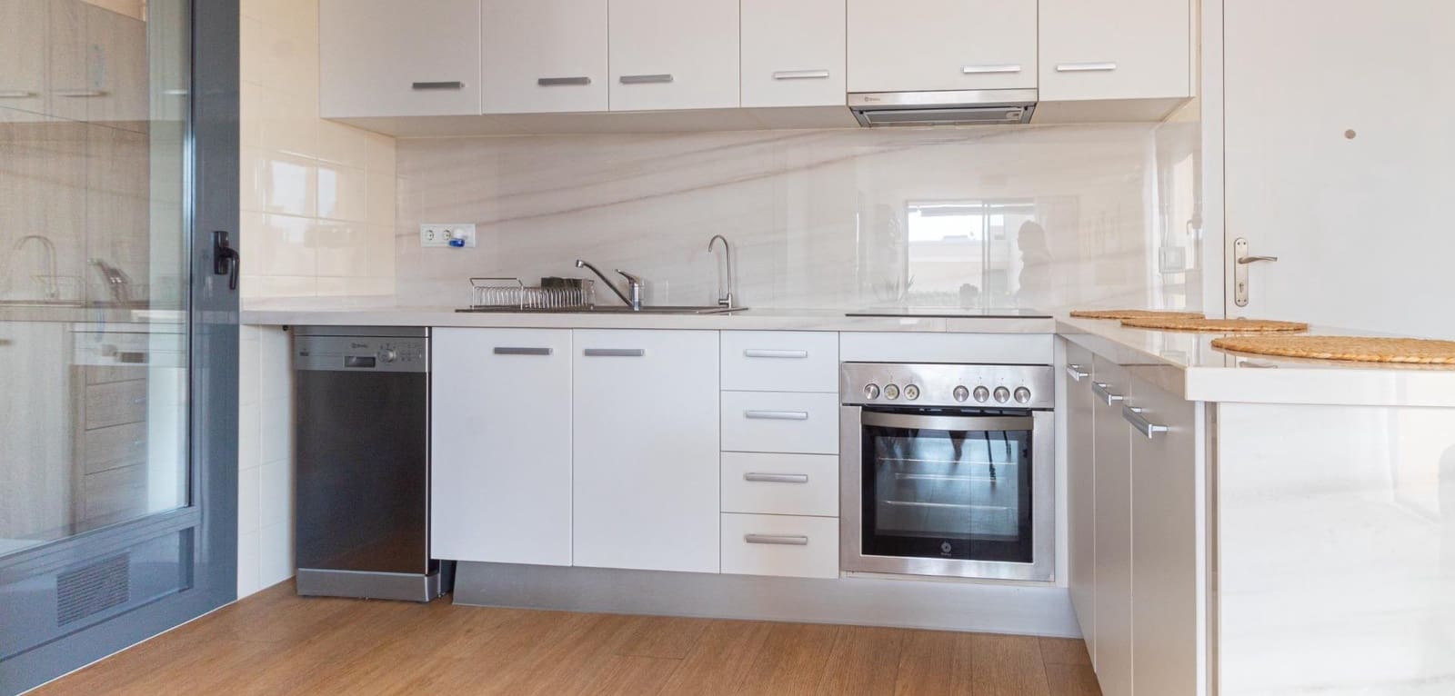 1 makuuhuone Huoneisto myytävänä paikassa Los Dolses mukana uima-altaan - 149 000 € (Ref: 9356541)