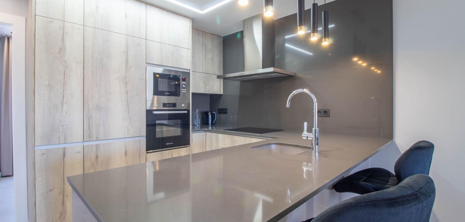 3 makuuhuone Huoneisto myytävänä paikassa Orihuela Costa mukana uima-altaan - 395 000 € (Ref: 9356935)