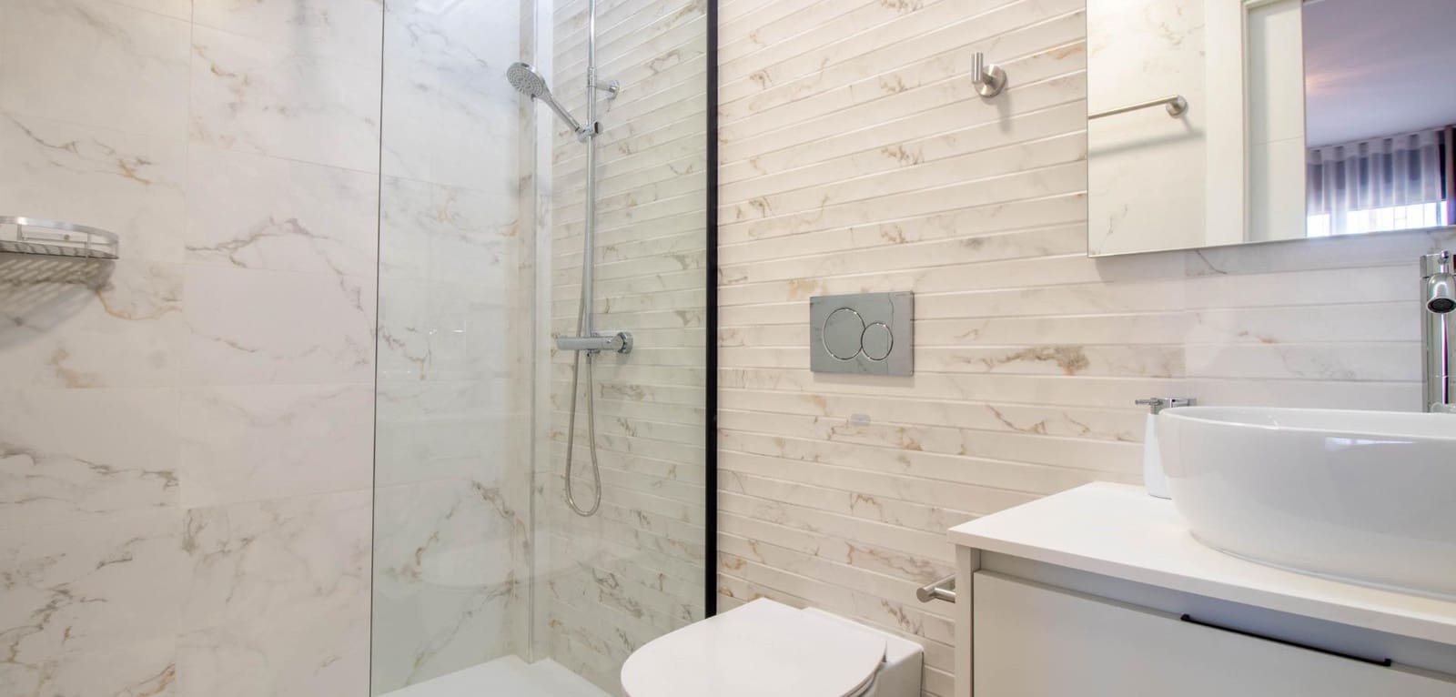 3 makuuhuone Huoneisto myytävänä paikassa Orihuela Costa mukana uima-altaan - 395 000 € (Ref: 9356935)