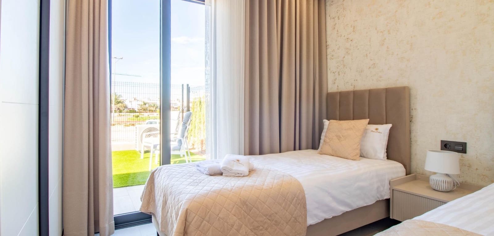 3 makuuhuone Huoneisto myytävänä paikassa Orihuela Costa mukana uima-altaan - 395 000 € (Ref: 9356935)