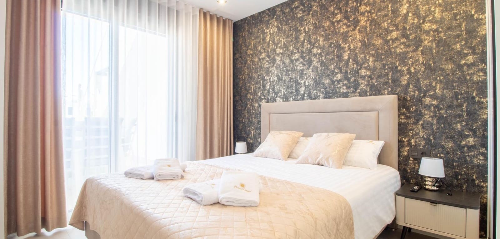 3 makuuhuone Huoneisto myytävänä paikassa Orihuela Costa mukana uima-altaan - 395 000 € (Ref: 9356935)