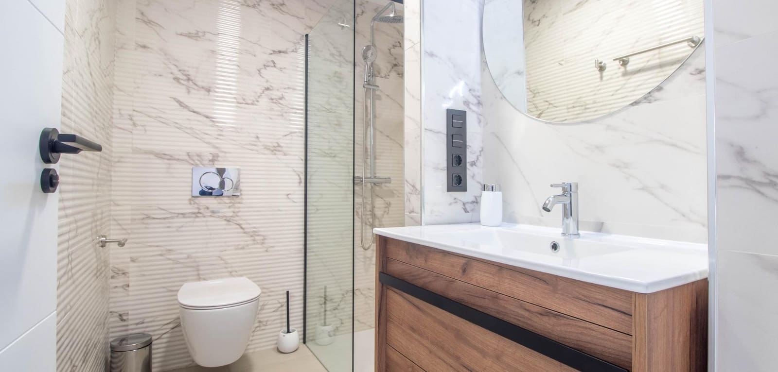 3 makuuhuone Huoneisto myytävänä paikassa Orihuela Costa mukana uima-altaan - 395 000 € (Ref: 9356935)