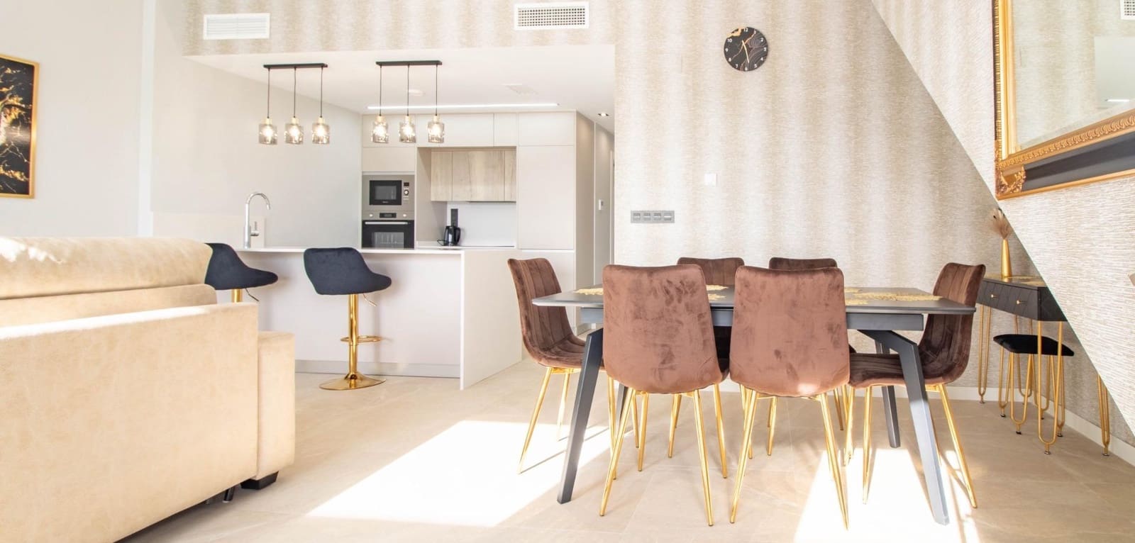 2 makuuhuone Huoneisto myytävänä paikassa Orihuela Costa mukana uima-altaan - 385 000 € (Ref: 9356936)