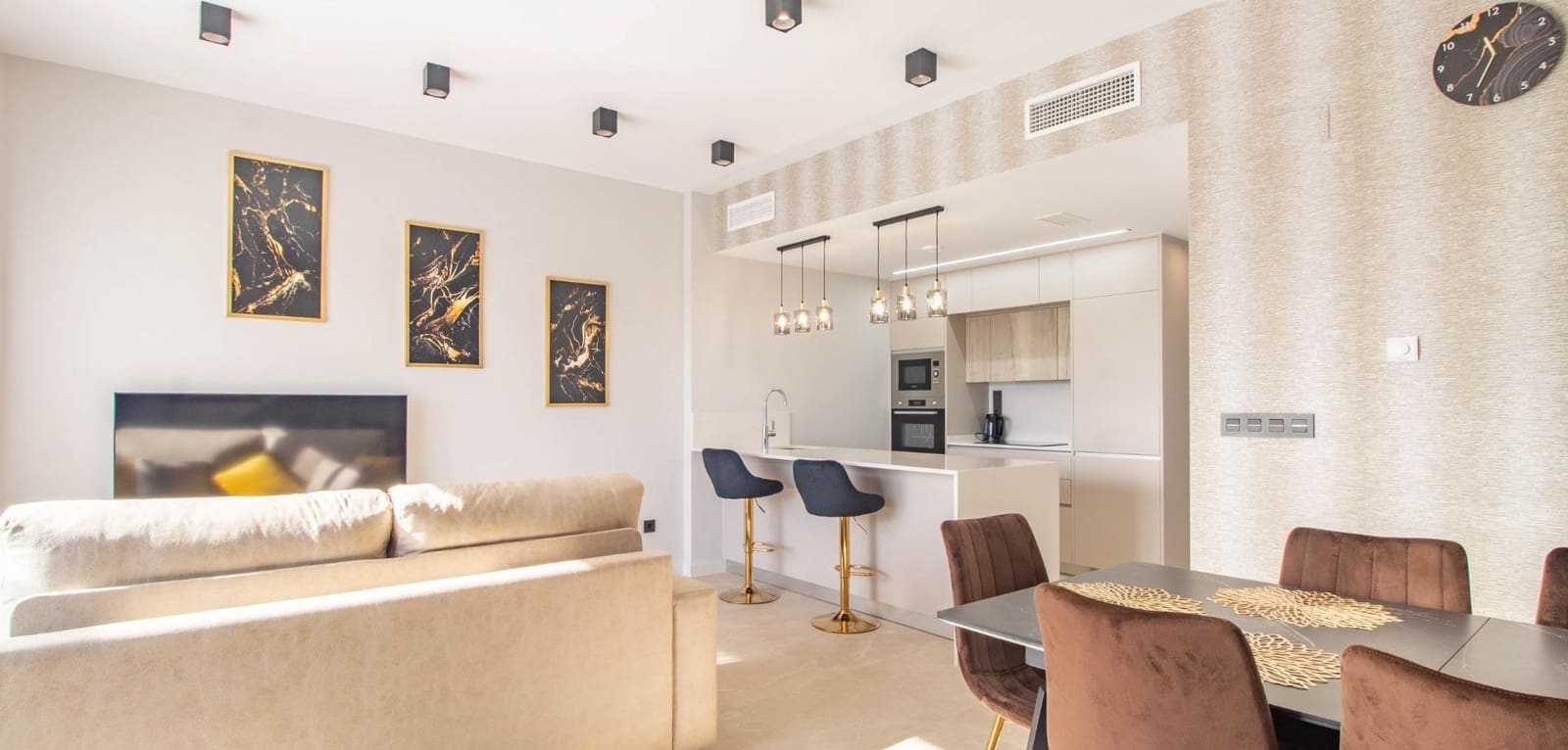 2 makuuhuone Huoneisto myytävänä paikassa Orihuela Costa mukana uima-altaan - 385 000 € (Ref: 9356936)