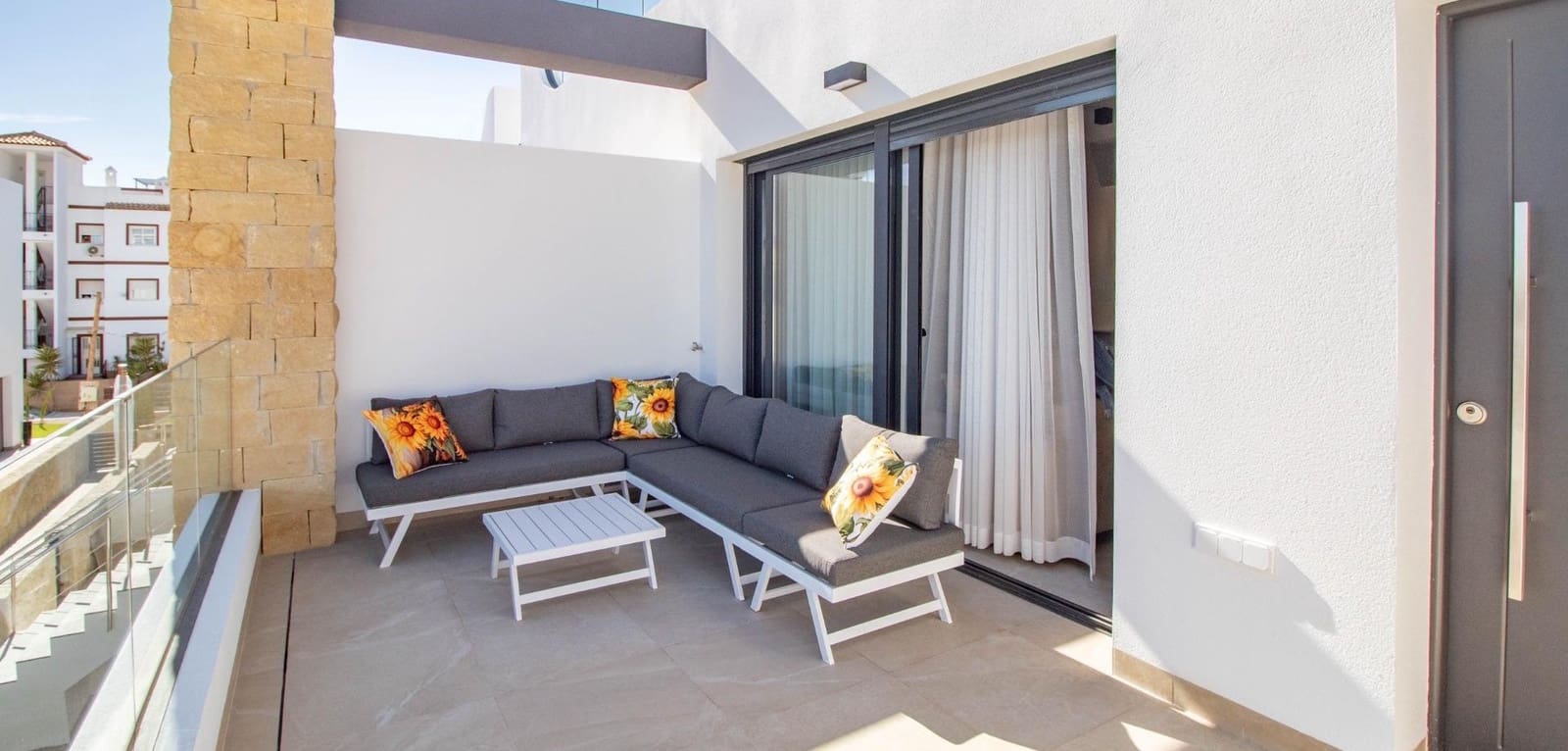 2 makuuhuone Huoneisto myytävänä paikassa Orihuela Costa mukana uima-altaan - 385 000 € (Ref: 9356936)