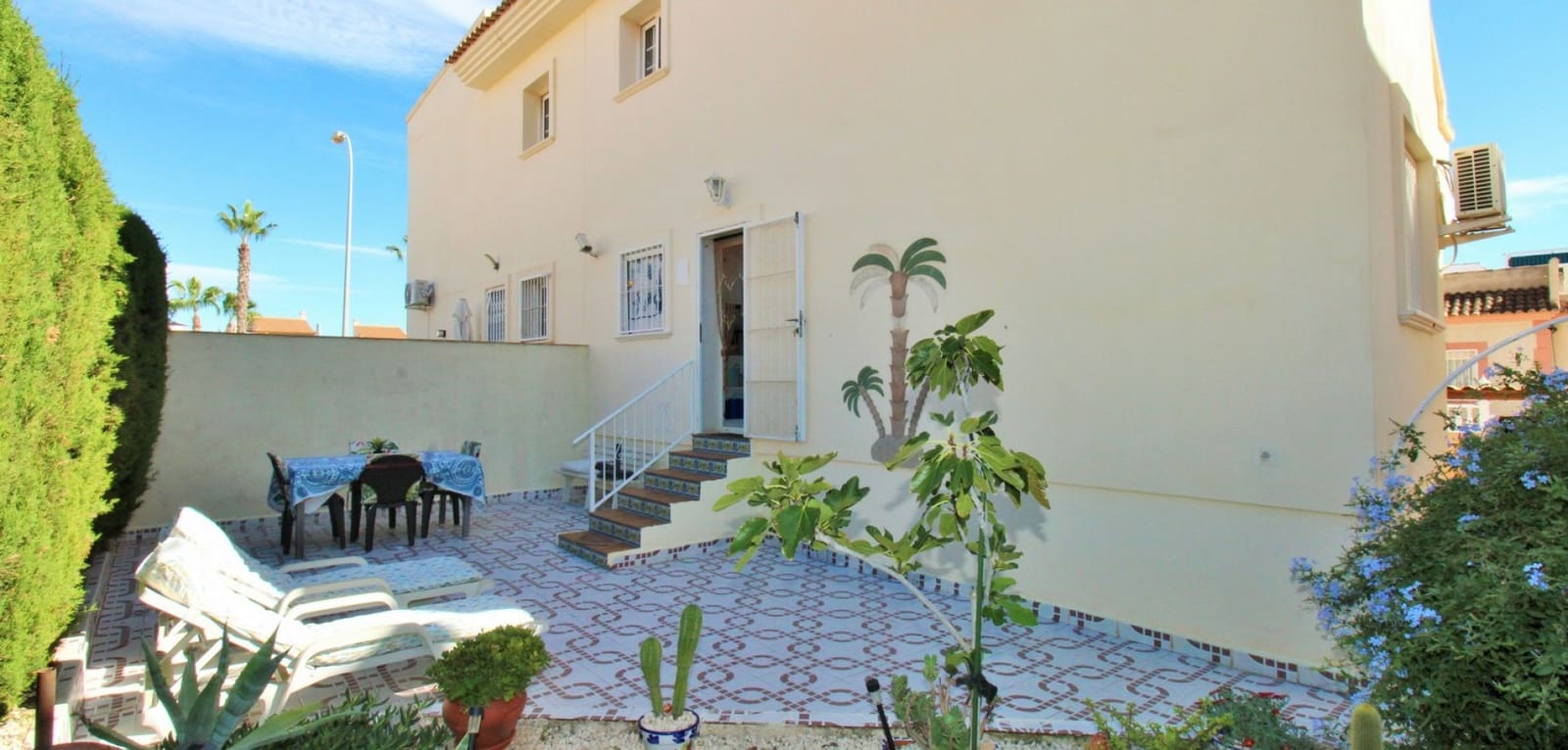 2 slaapkamer Appartement te koop in Playa Flamenca met zwembad - € 199.000 (Ref: 9356937)