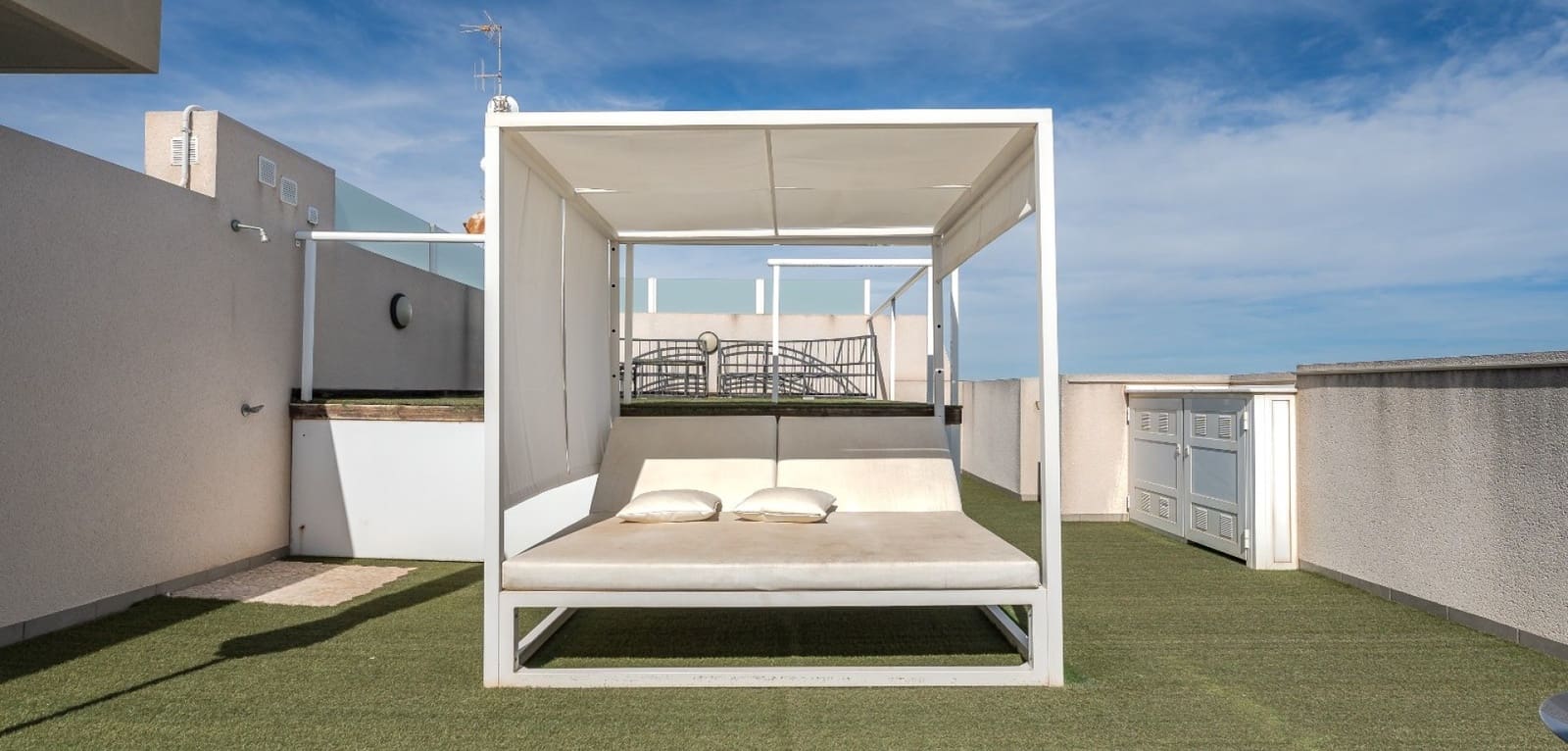 3 makuuhuone Huoneisto myytävänä paikassa Orihuela Costa mukana uima-altaan - 359 000 € (Ref: 9360271)