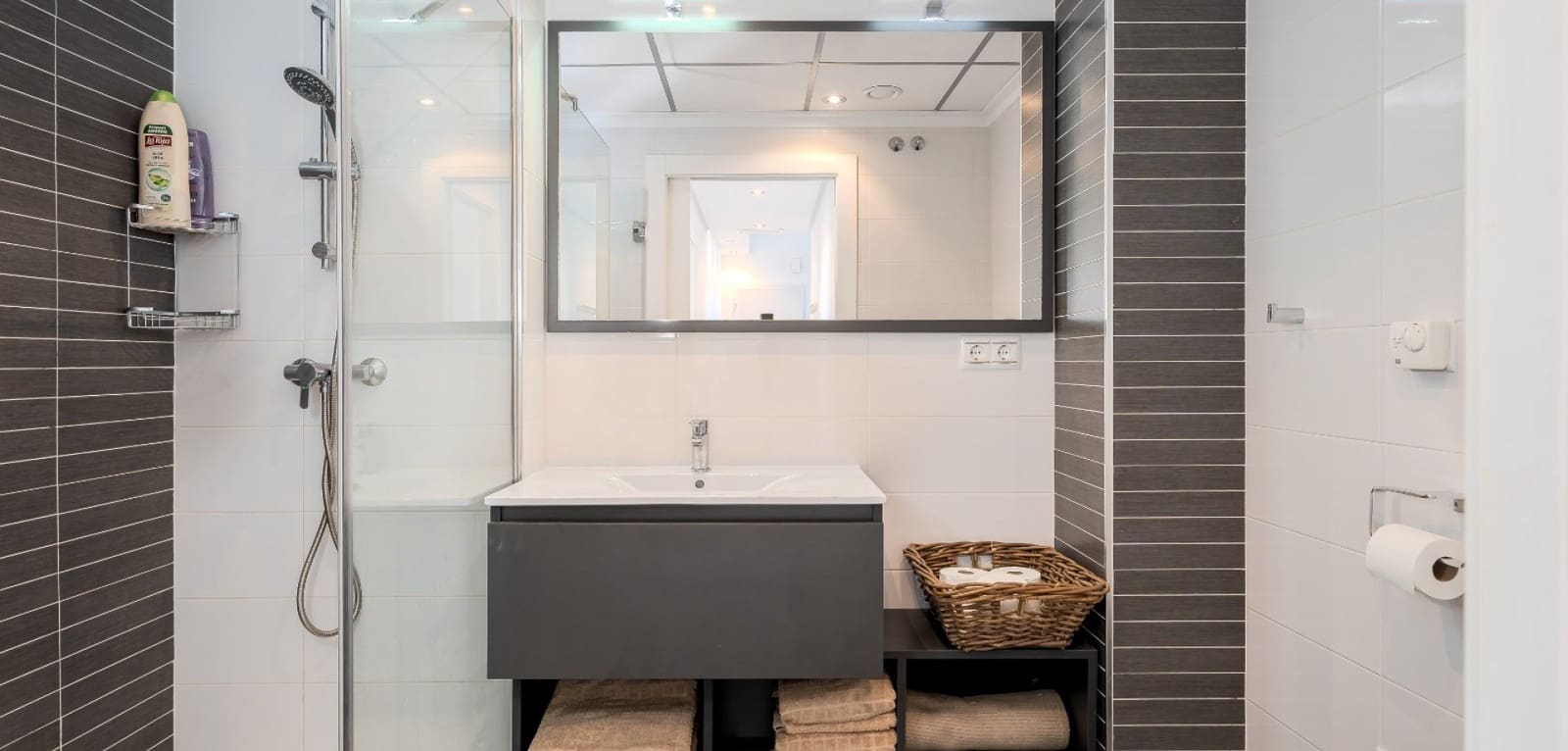 3 makuuhuone Huoneisto myytävänä paikassa Orihuela Costa mukana uima-altaan - 359 000 € (Ref: 9360271)