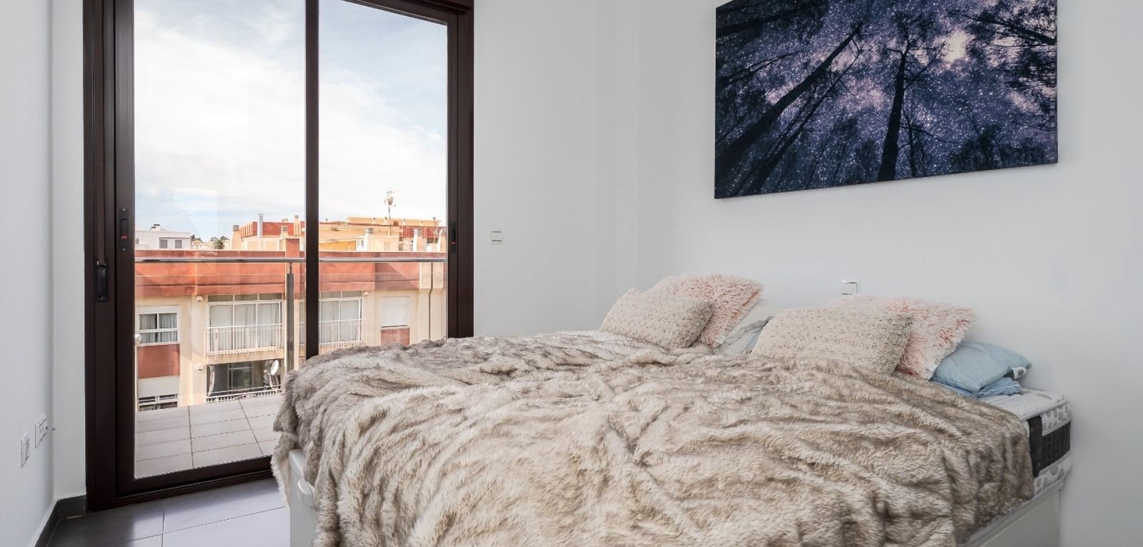 3 makuuhuone Huoneisto myytävänä paikassa Orihuela Costa mukana uima-altaan - 359 000 € (Ref: 9360271)