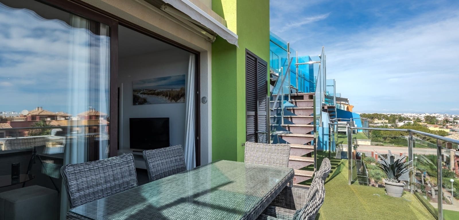 3 makuuhuone Huoneisto myytävänä paikassa Orihuela Costa mukana uima-altaan - 359 000 € (Ref: 9360271)