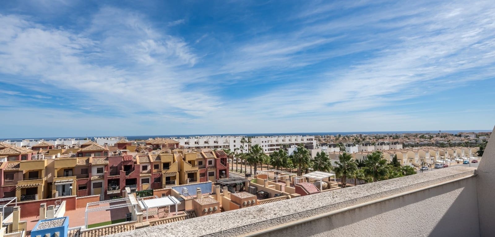 3 makuuhuone Huoneisto myytävänä paikassa Orihuela Costa mukana uima-altaan - 359 000 € (Ref: 9360271)