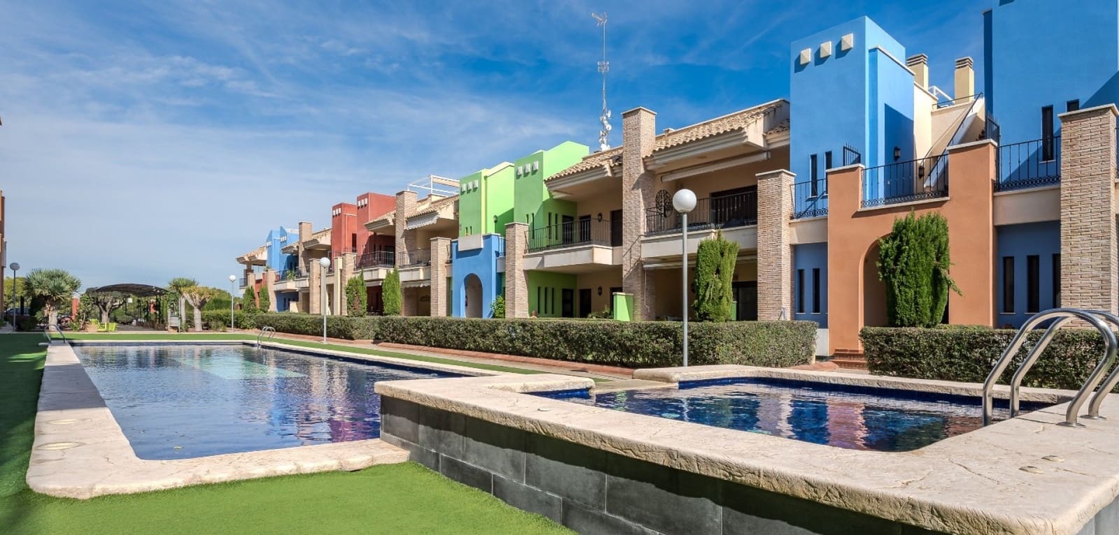 3 makuuhuone Huoneisto myytävänä paikassa Orihuela Costa mukana uima-altaan - 359 000 € (Ref: 9360271)