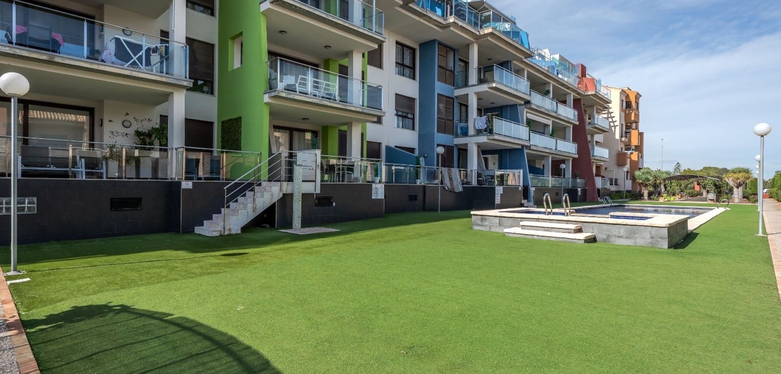 3 makuuhuone Huoneisto myytävänä paikassa Orihuela Costa mukana uima-altaan - 359 000 € (Ref: 9360271)