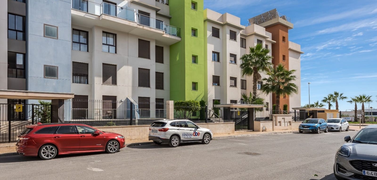 3 makuuhuone Huoneisto myytävänä paikassa Orihuela Costa mukana uima-altaan - 359 000 € (Ref: 9360271)