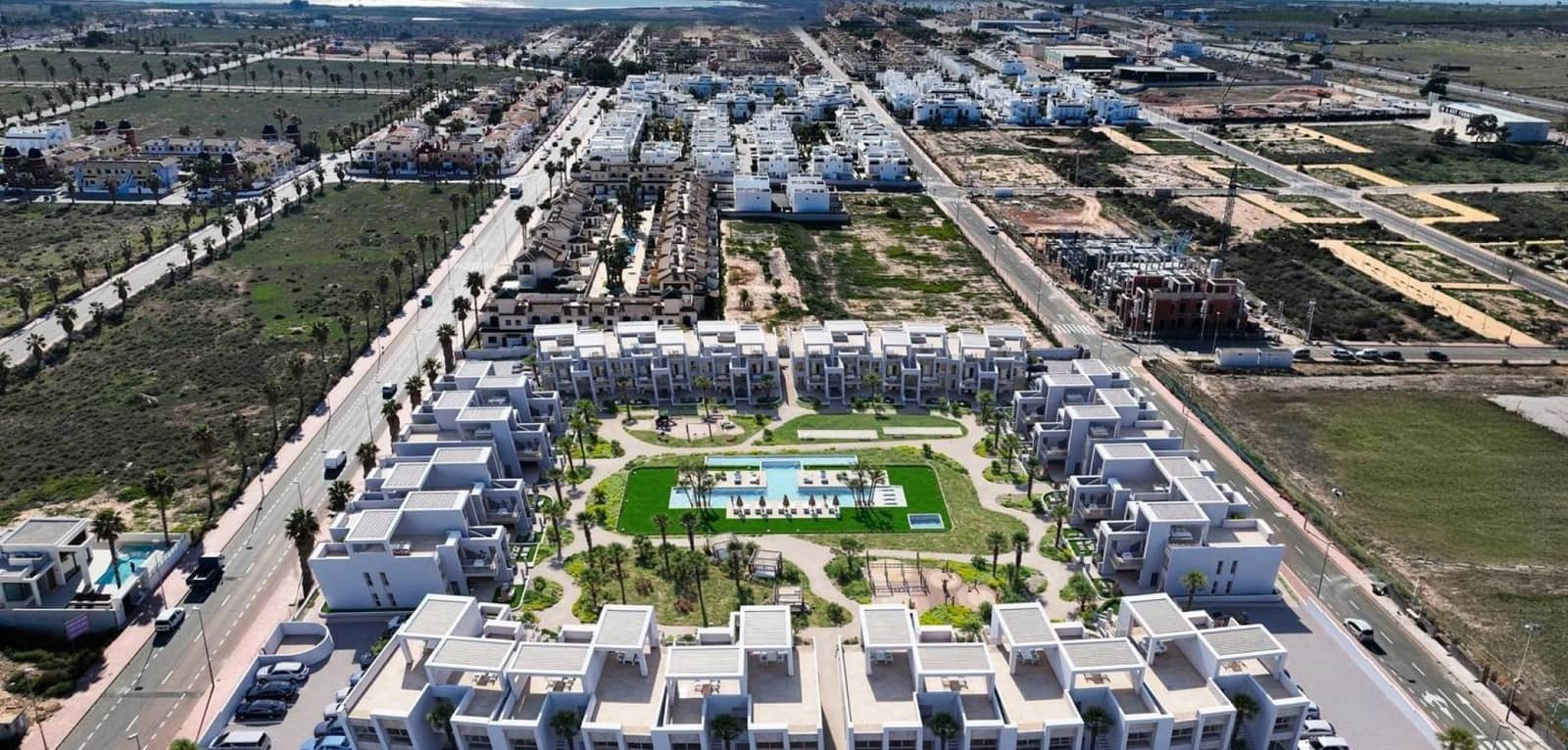 3 slaapkamer Bungalow te koop in Ciudad Quesada met zwembad - € 361.000 (Ref: 9360274)