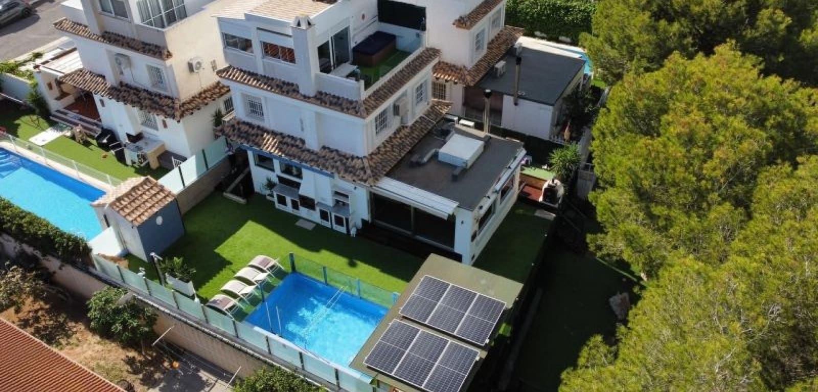 3 soveværelse Villa til salg i Orihuela Costa med swimmingpool - € 460.000 (Ref: 9368958)