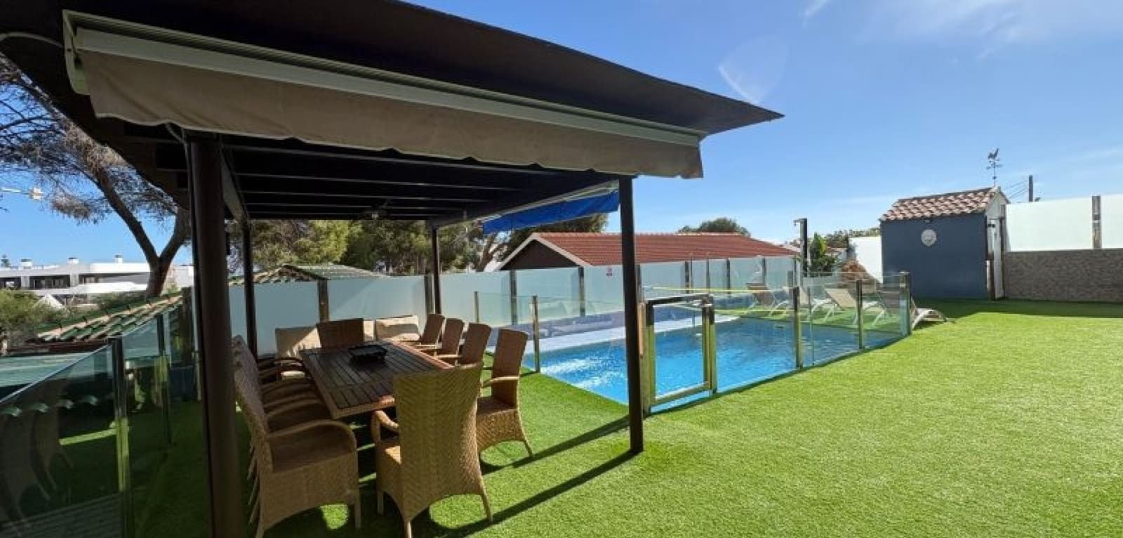 3 soveværelse Villa til salg i Orihuela Costa med swimmingpool - € 460.000 (Ref: 9368958)