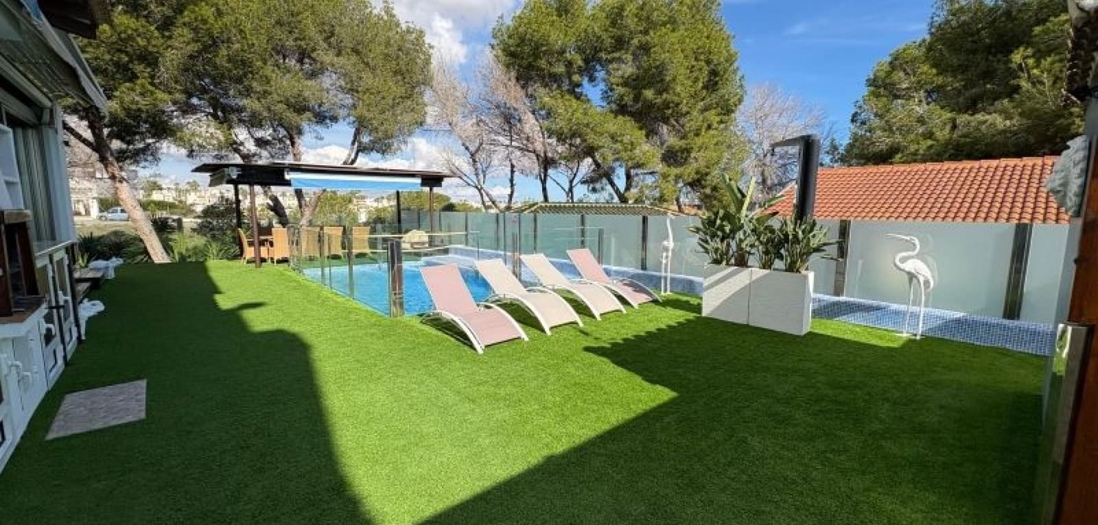 3 soveværelse Villa til salg i Orihuela Costa med swimmingpool - € 460.000 (Ref: 9368958)