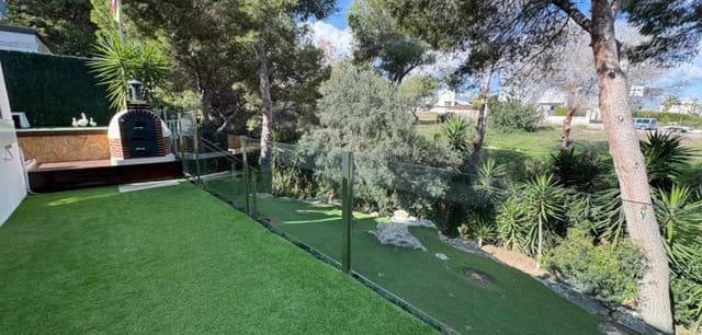 3 soveværelse Villa til salg i Playa Flamenca, Orihuela med swimmingpool - € 460.000 (Ref: 9368958)