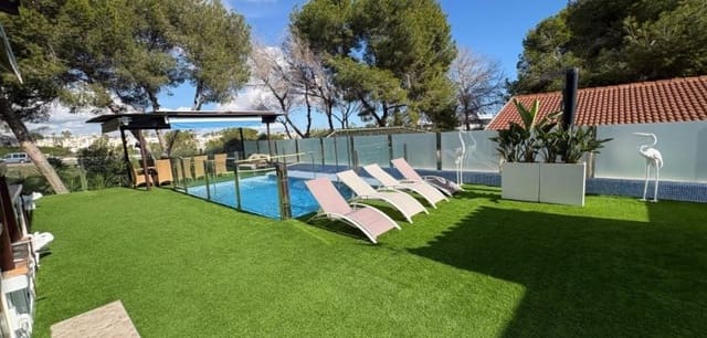 3 soveværelse Villa til salg i Playa Flamenca, Orihuela med swimmingpool - € 460.000 (Ref: 9368958)