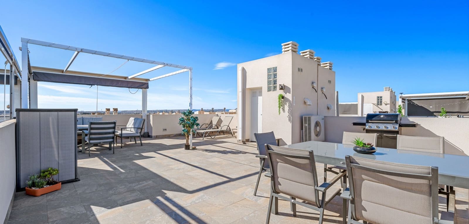 2 camera da letto Bungalow in vendita in Torrevieja con piscina - 284.000 € (Rif: 9379516)