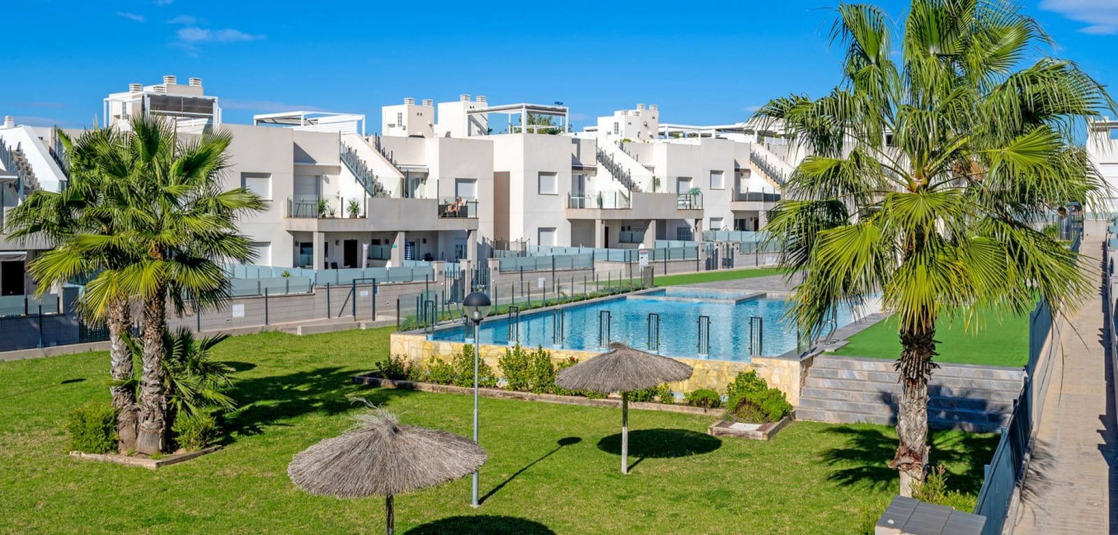 2 camera da letto Bungalow in vendita in Torrevieja con piscina - 284.000 € (Rif: 9379516)