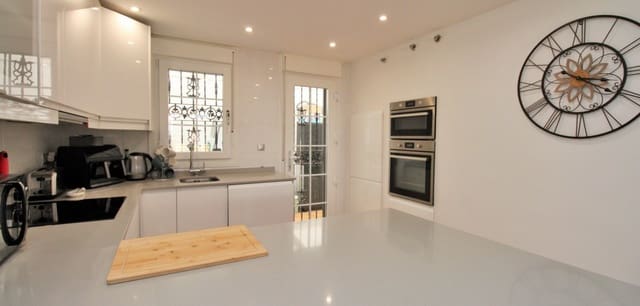 3 soverom Villa til salgs i Los Dolses, Orihuela med svømmebasseng - € 375 000 (Ref: 9379517)