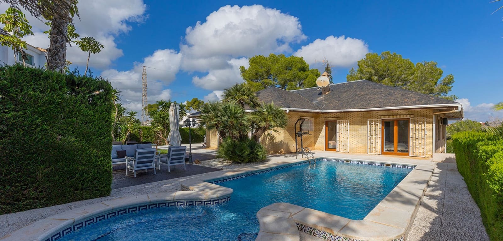 5 chambre Villa/Maison à vendre à Villamartin - 670 000 € (Ref: 9379518)