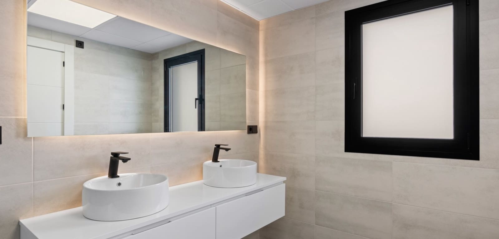 4 slaapkamer Villa te koop in Torre de la Horadada met zwembad - € 698.000 (Ref: 9383586)