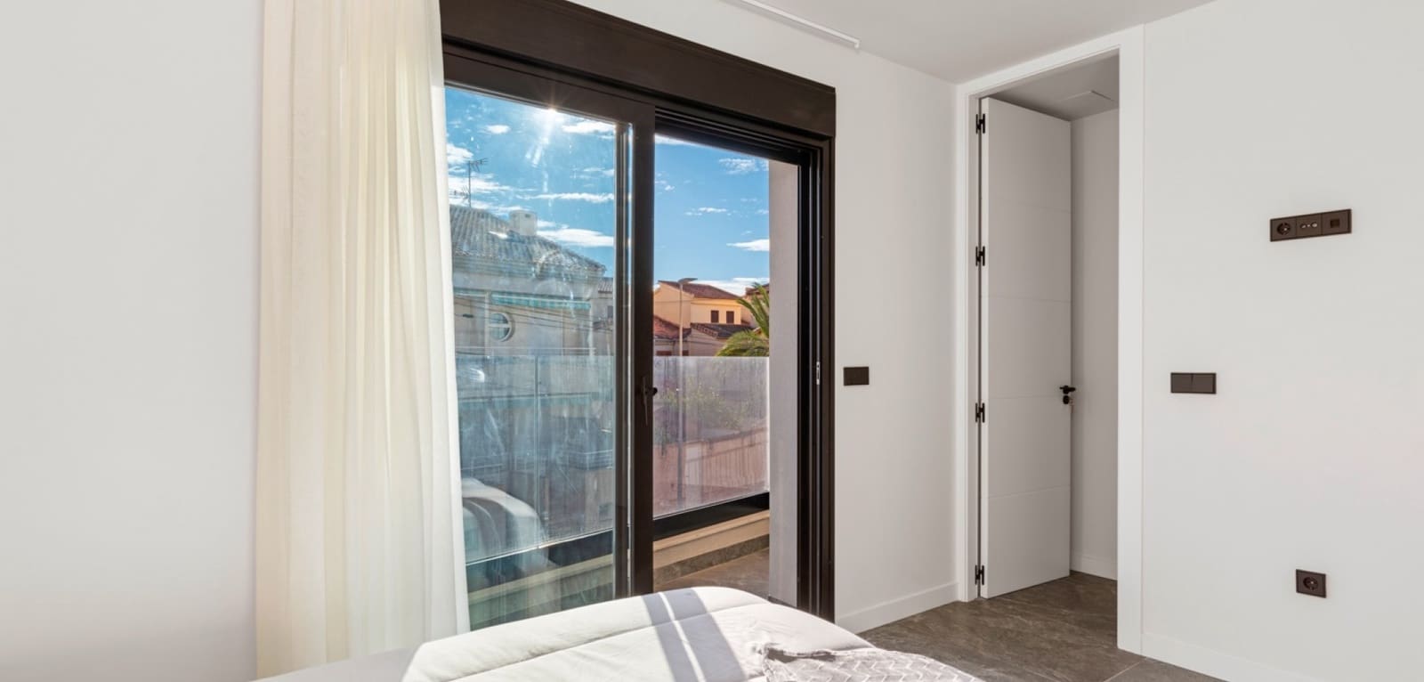 4 slaapkamer Villa te koop in Torre de la Horadada met zwembad - € 698.000 (Ref: 9383586)