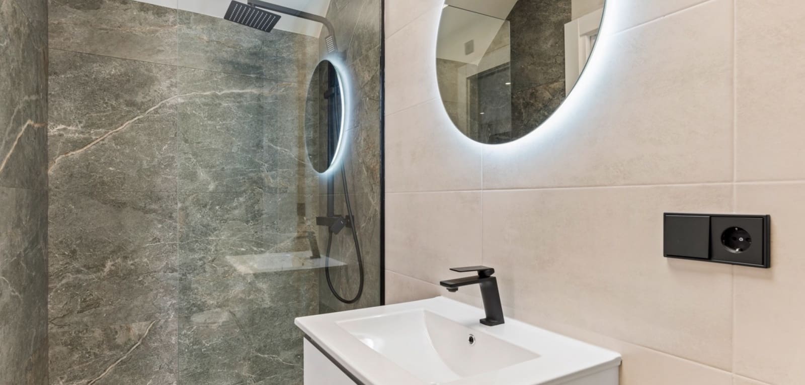 4 slaapkamer Villa te koop in Torre de la Horadada met zwembad - € 698.000 (Ref: 9383586)