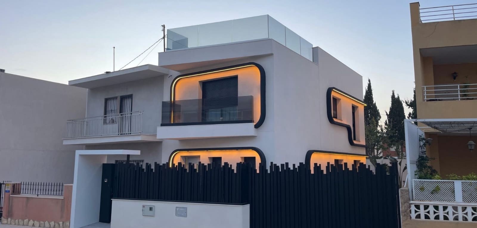 4 slaapkamer Villa te koop in Torre de la Horadada met zwembad - € 698.000 (Ref: 9383586)