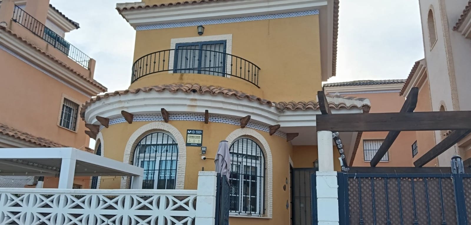 3 bedroom Villa for sale in Los Montesinos with pool - € 193,995 (Ref: 9386580)