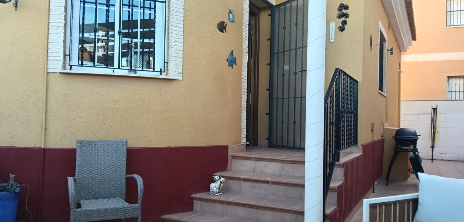 3 bedroom Villa for sale in Los Montesinos with pool - € 193,995 (Ref: 9386580)