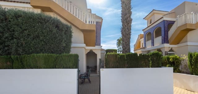 2 soveværelse Lejlighed til salg i Doña Pepa, Rojales med swimmingpool - € 195.000 (Ref: 9386581)