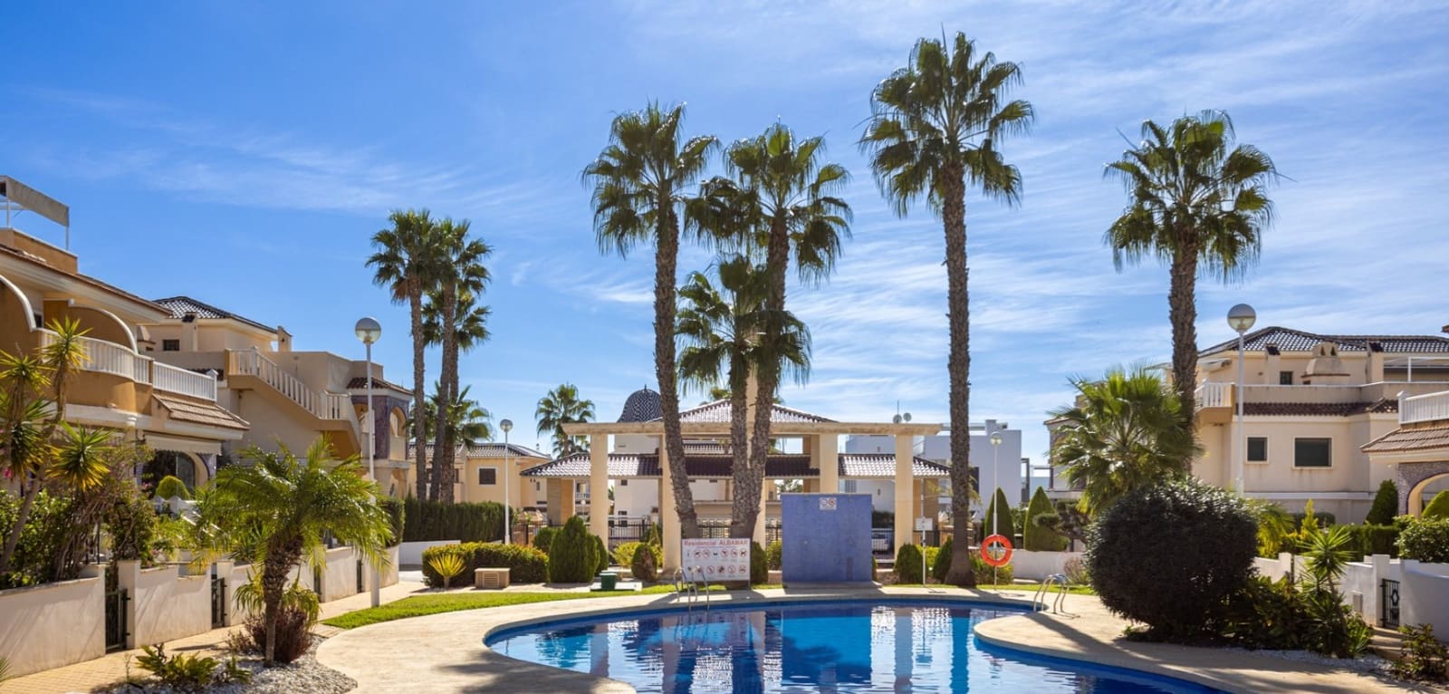 2 soveværelse Lejlighed til salg i Dona Pepa med swimmingpool - € 195.000 (Ref: 9386581)